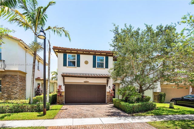1 of 38 - 6411 Osprey Landing St, Davie, FL