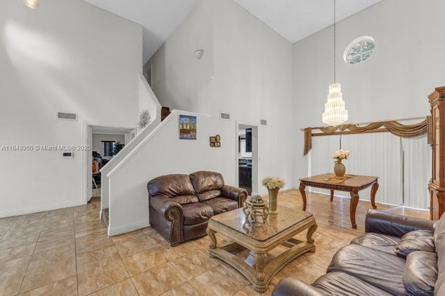4 of 18 - 9500 Atlantic St, Miramar, FL