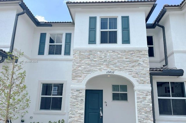 1 of 29 - 12432 Nw 23rd Ct, Miami, FL