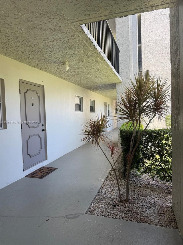 4 of 25 - N/A, Davie, FL