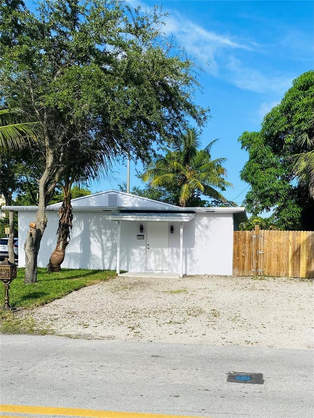 1 of 13 - 1244 Nw 1st Ave, Fort Lauderdale, FL