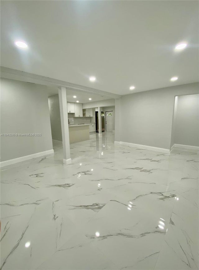 3 of 13 - 1244 Nw 1st Ave, Fort Lauderdale, FL