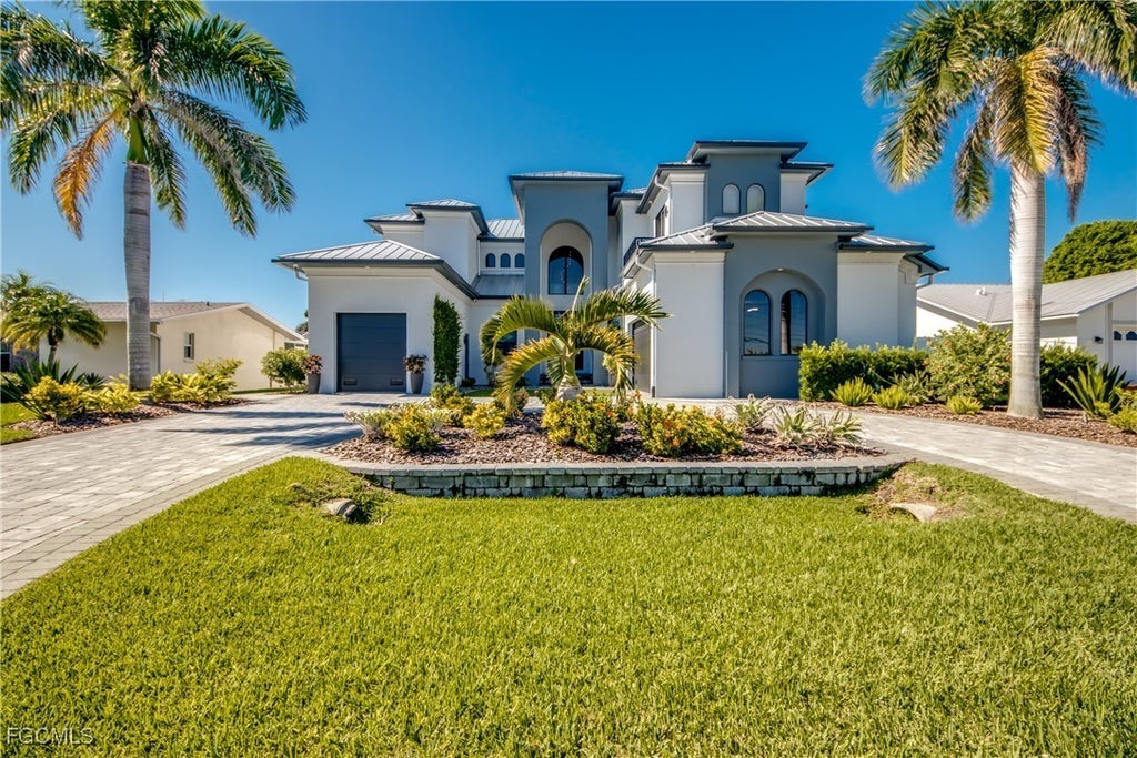1436 Viking Ct, Cape Coral