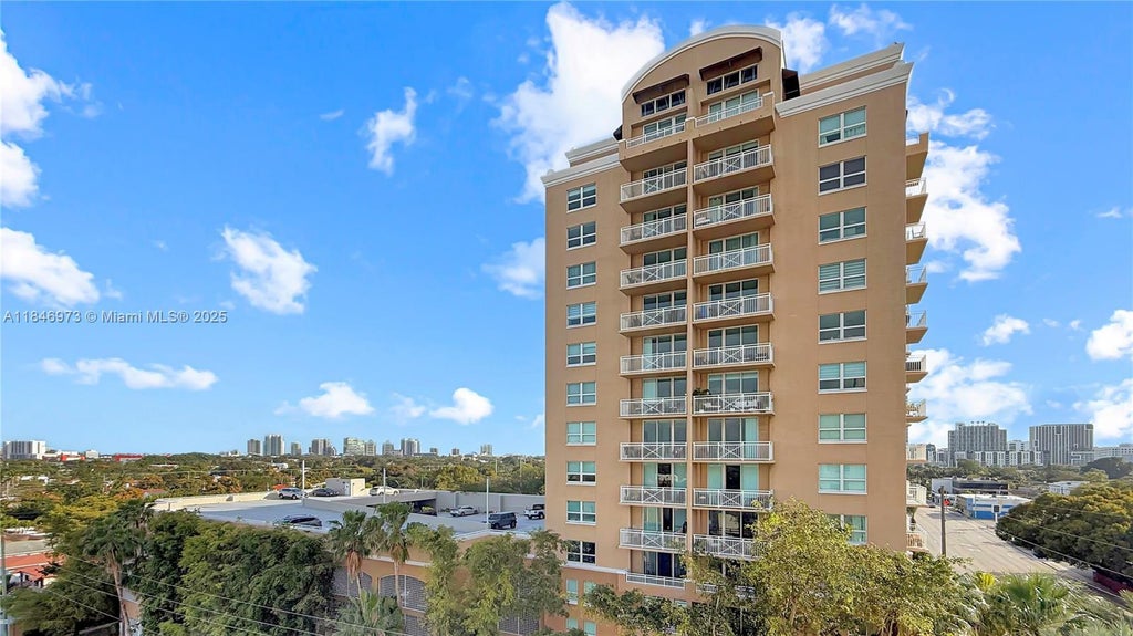 2665 Sw 37th Ave 408, Miami