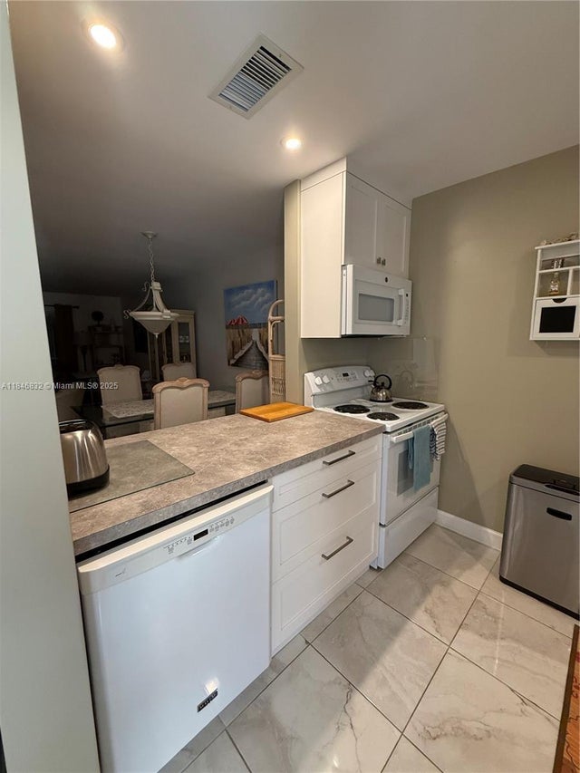 5 of 43 - 417 Waterside Dr, Hypoluxo, FL