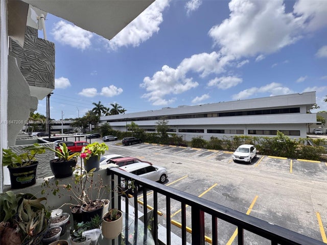2 of 4 - 16450 Nw 2nd Ave 207, Miami, FL