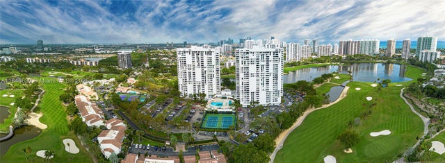 2 of 27 - 20225 Ne 34th Ct 517, Aventura, FL
