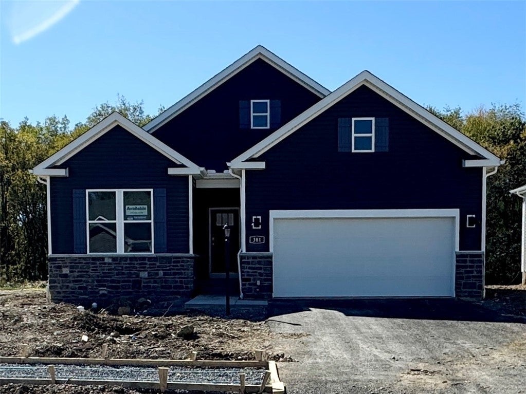 381 Gleneagles Drive, Twp of But NW