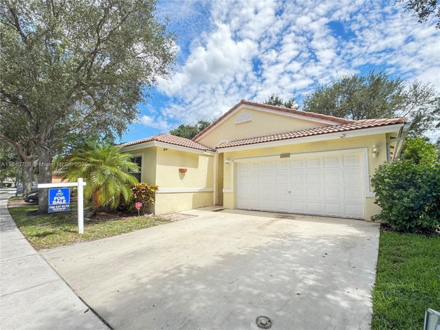 1 of 12 - 5462 Nw 49th Ct, Coconut Creek, FL