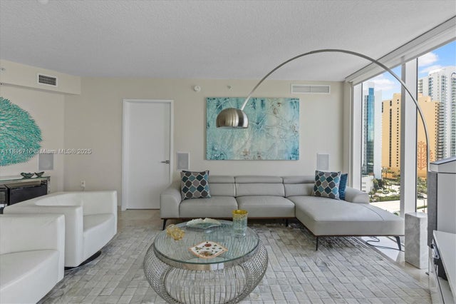 4 of 34 - 150 Sunny Isles Blvd 1-1405, Sunny Isles Beach, FL