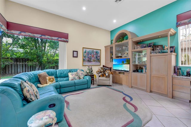 4 of 41 - 10781 Santa Fe Dr, Cooper City, FL