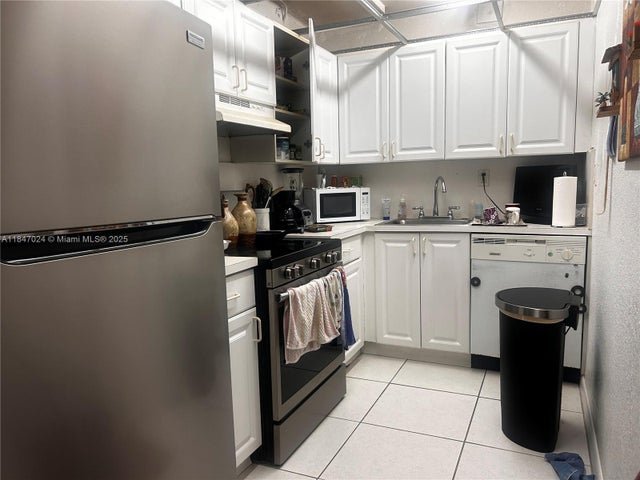 2 of 7 - 17530 Nw 68th Ave C4014, Hialeah, FL