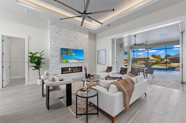 5 of 36 - 2129 Cape Coral Parkway W, Cape Coral, FL