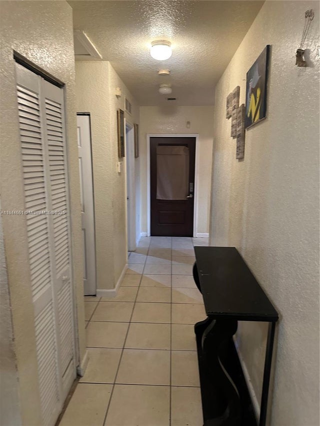 5 of 14 - 1845 Nw 44th St, Miami, FL
