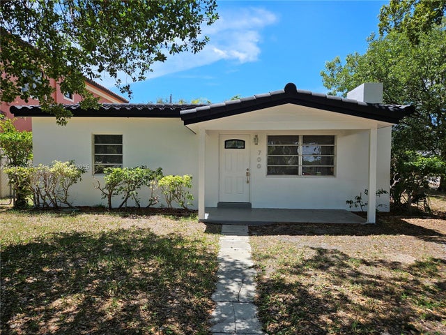 700 Ne 7th St, Pompano Beach