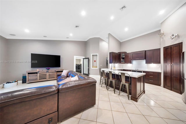 5 of 39 - 3190 Sw 133rd Pl, Miami, FL