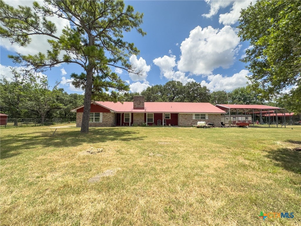 13167 State Highway 111, Yoakum