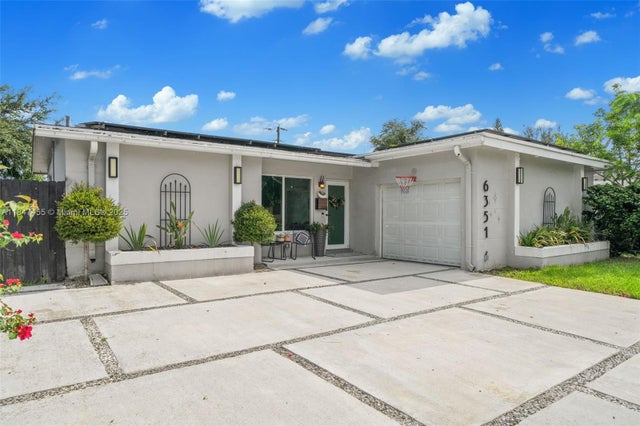 4 of 34 - 6351 Moseley St, Hollywood, FL