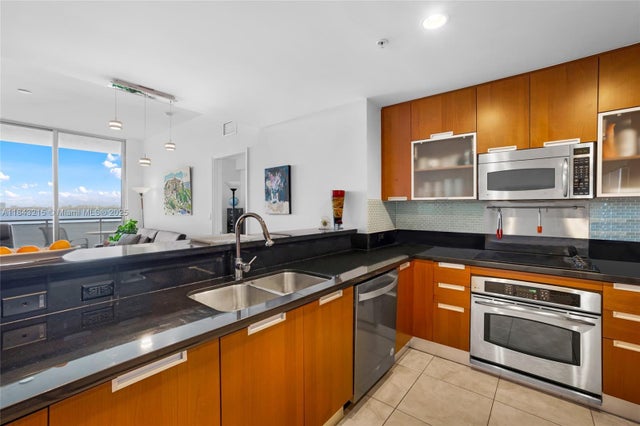 5 of 64 - 7901 Hispanola Ave 1609, North Bay Village, FL
