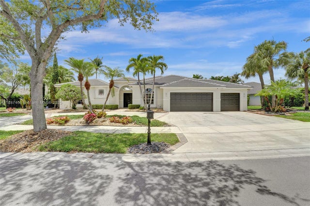 1 of 34 - 208 Landings Blvd, Weston, FL