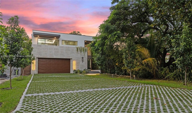 807 Sw 12th Ave, Fort Lauderdale