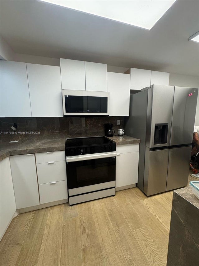 4 of 21 - 10044 S Ocean Dr 105, Jensen Beach, FL