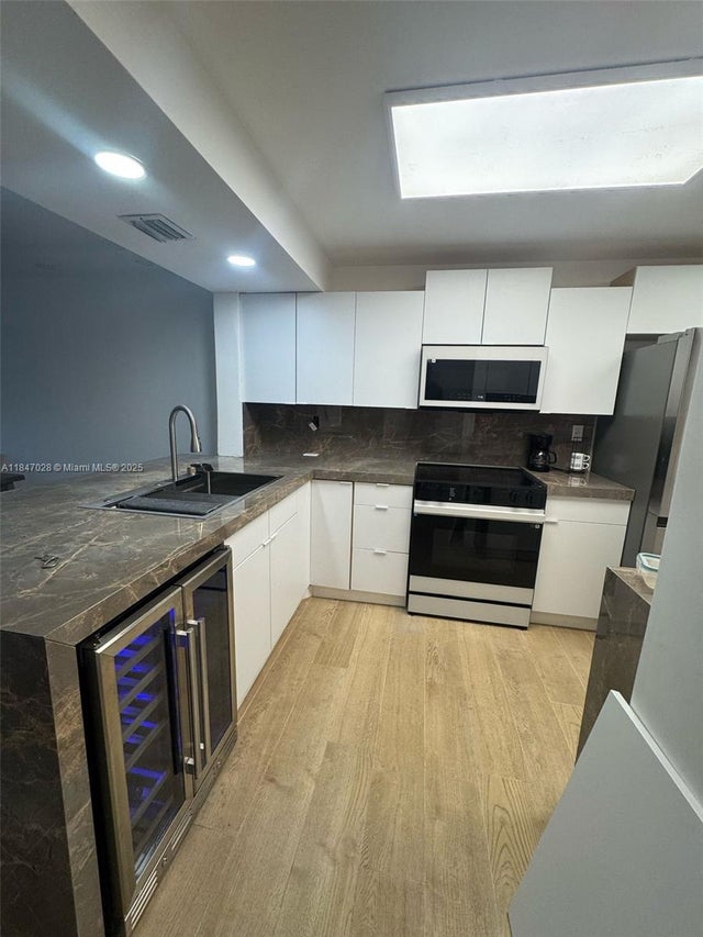 5 of 21 - 10044 S Ocean Dr 105, Jensen Beach, FL