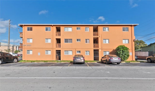 1 of 18 - 2330 Nw 11th St 9, Miami, FL