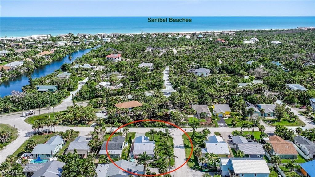 1657 Atlanta Plaza Dr, Sanibel