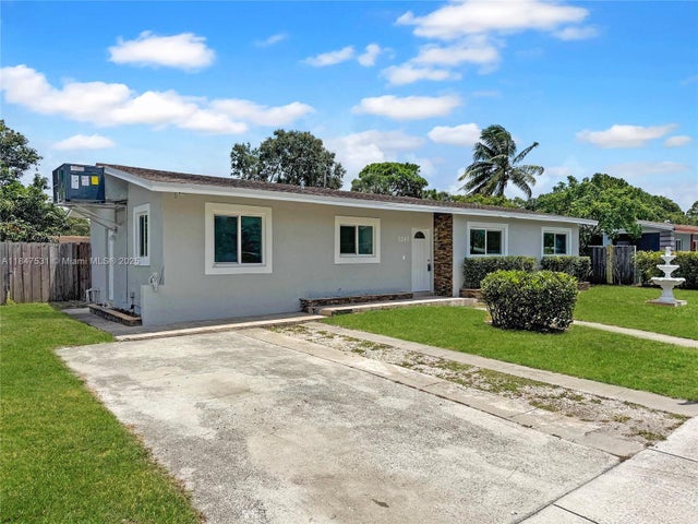 1 of 51 - 3241 Nw 4th St, Lauderhill, FL
