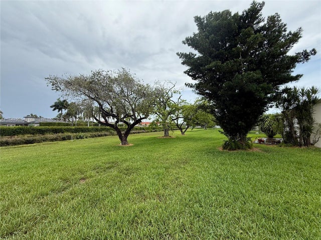 2 of 38 - 13821 Sw 42nd Ter, Miami, FL