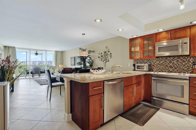 1 of 37 - 2901 S Palm Aire Dr 608, Pompano Beach, FL