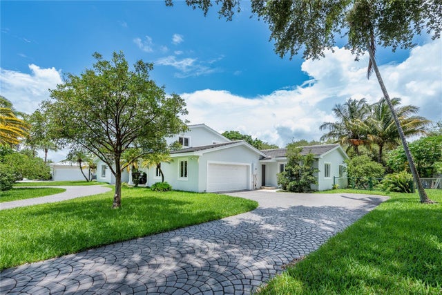 2 of 31 - 13020 Sw 70th Ave, Pinecrest, FL