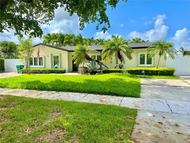 4 of 27 - 9385 Sw 185th St, Cutler Bay, FL