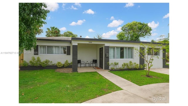 1 of 48 - 800 Sw 26th Ct, Fort Lauderdale, FL