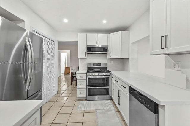 2 of 24 - 2477 Nw 84th Way, Sunrise, FL