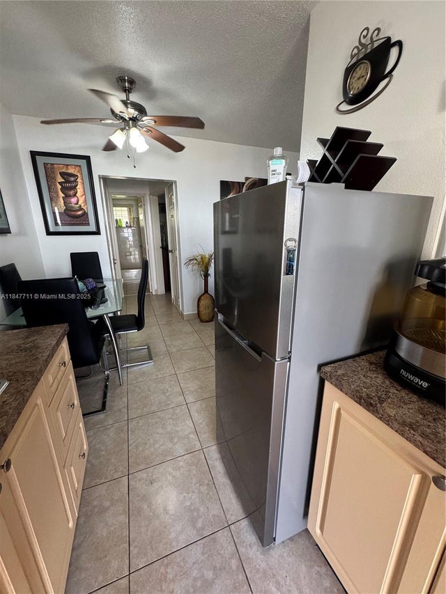 2 of 19 - 71 Nw 76th St 5, Miami, FL
