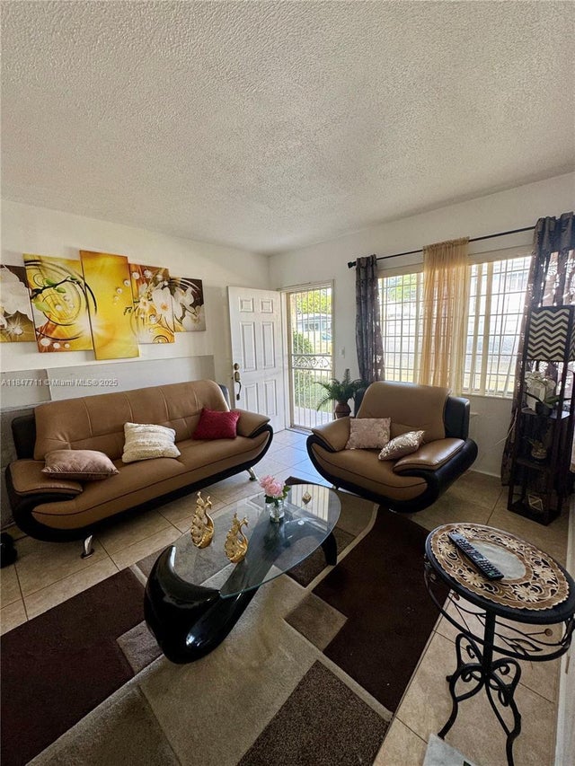 5 of 19 - 71 Nw 76th St 5, Miami, FL
