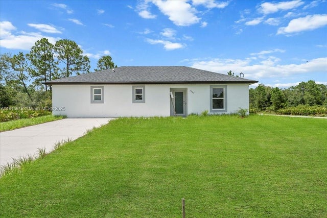 1 of 32 - 3707 E 20 Th St, Lehigh Acres, FL
