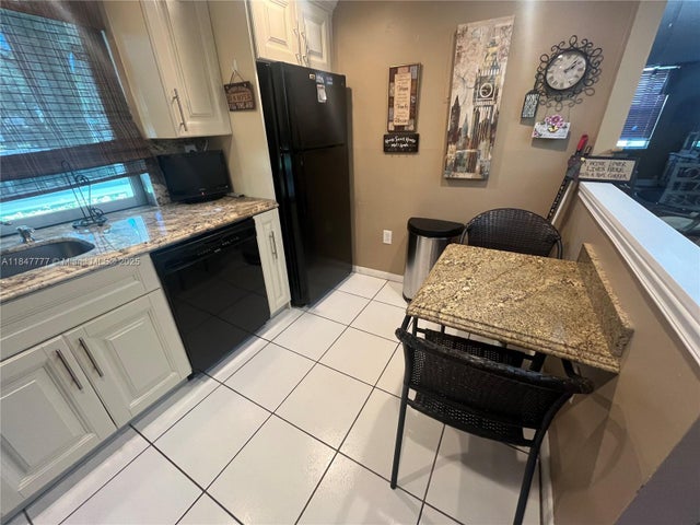 2 of 25 - 9351 Lime Bay Blvd 101, Tamarac, FL