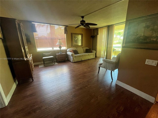 5 of 25 - 9351 Lime Bay Blvd 101, Tamarac, FL