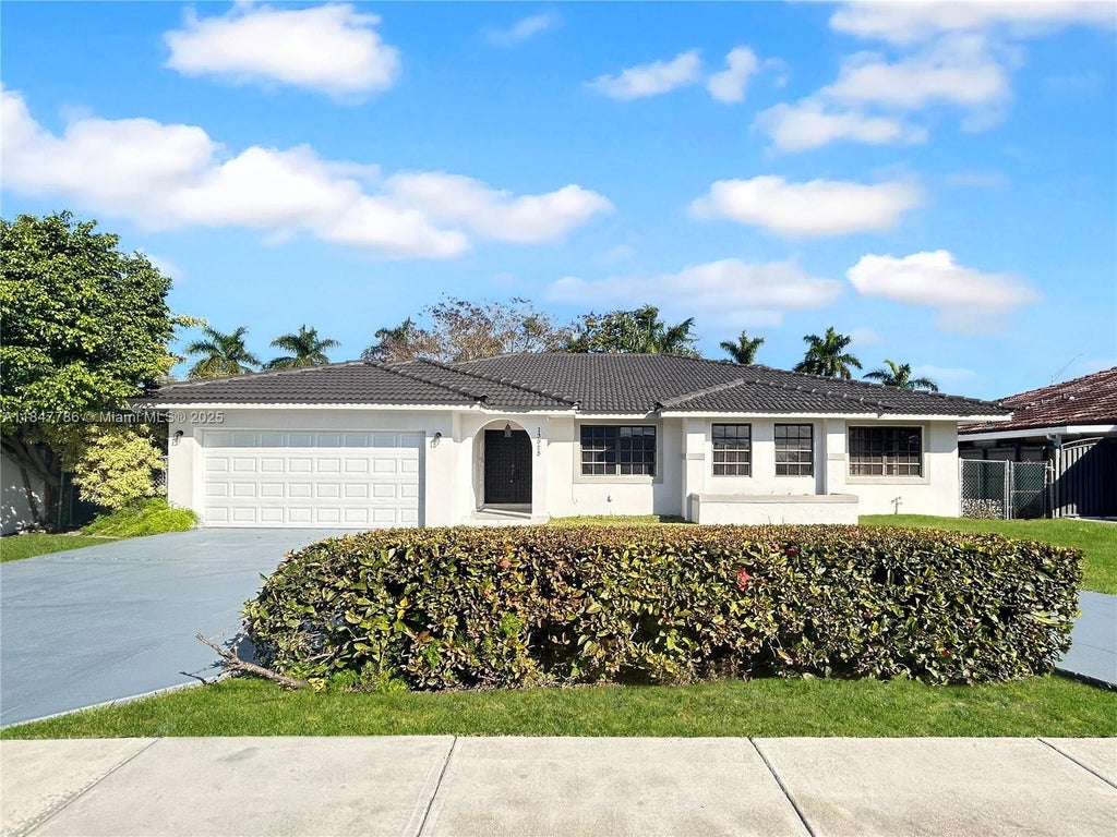 13925 Sw 26th Ter, Miami