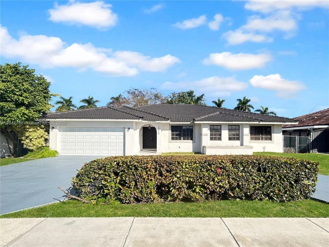 1 of 36 - 13925 Sw 26th Ter, Miami, FL