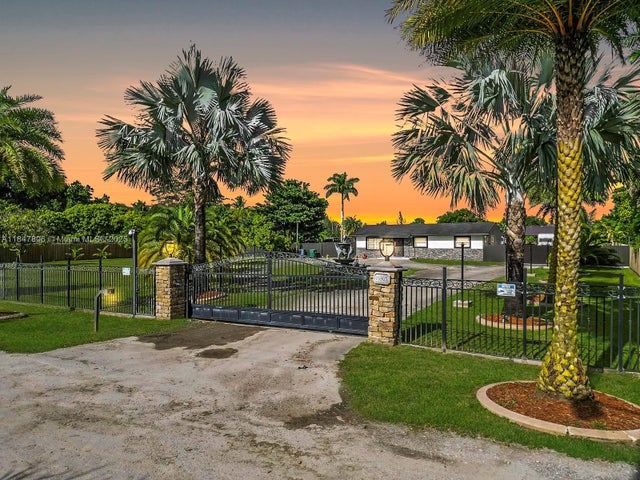3 of 63 - 15305 Sw 209th Ave, Miami, FL