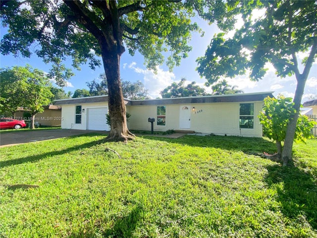 2 of 41 - 7805 Nw 67th Ave, Tamarac, FL