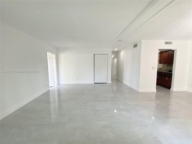 5 of 41 - 7805 Nw 67th Ave, Tamarac, FL