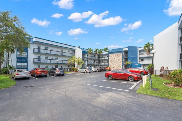 1 of 24 - 3120 Holiday Springs Blvd 301, Margate, FL