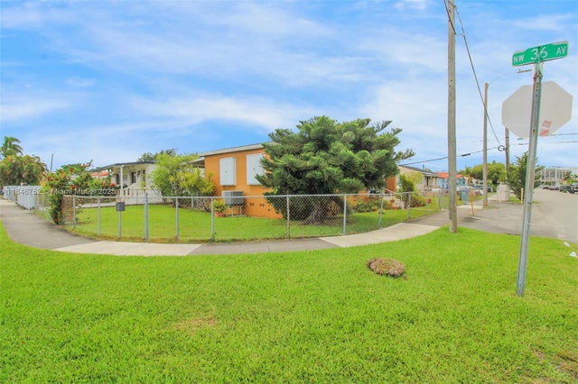 4 of 38 - 3600 Nw 19th Ter, Miami, FL