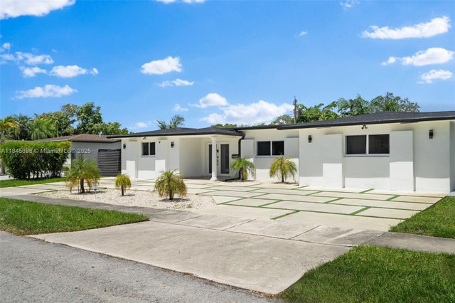 1 of 22 - 20600 Ne 22nd Ct, Aventura, FL