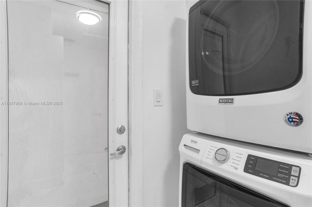 5 of 12 - 4031 Ne 18th Ave, Pompano Beach, FL